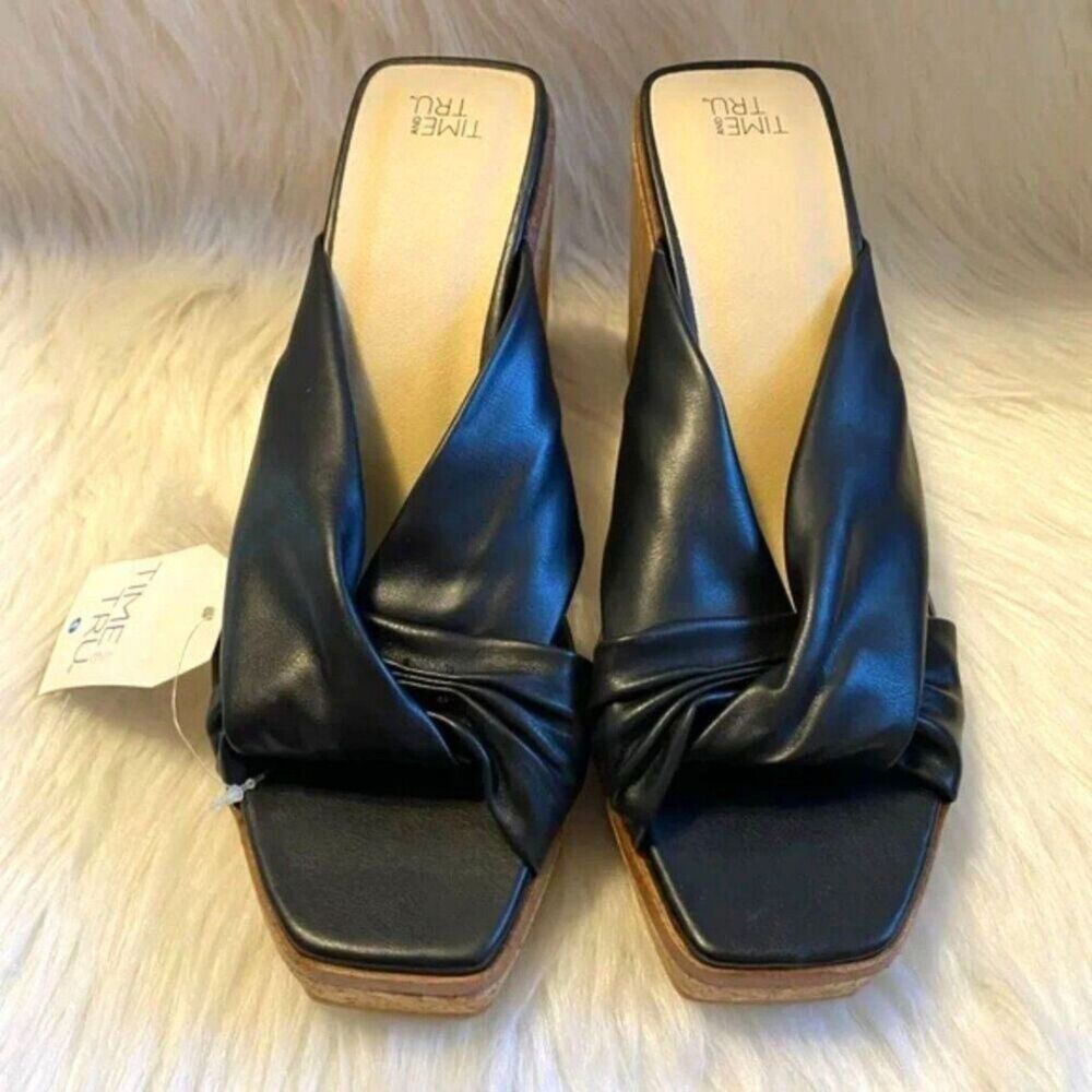 Size: 9 . Wedge High Heel Sandals ...... Black . Time and Tru . New w/ Tags - Picture 8 of 10